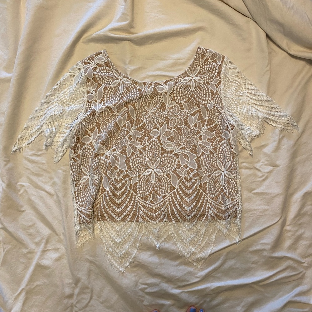 Express Cropped Blouse - Picture 5 of 6